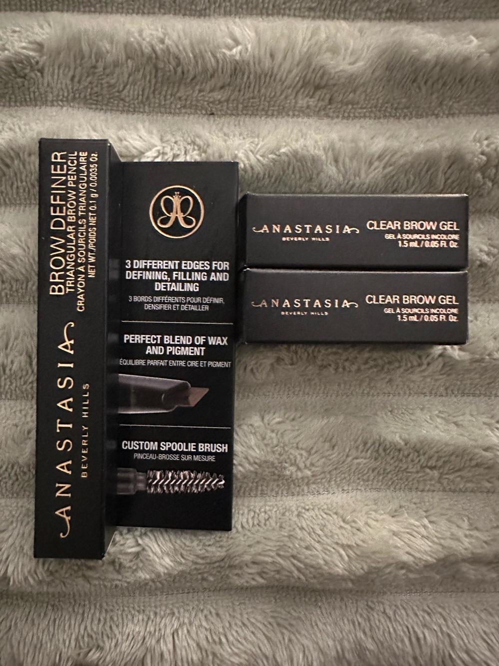 Anastasia Clear Brow Gel & Brow Definer Duo in Black and Gold